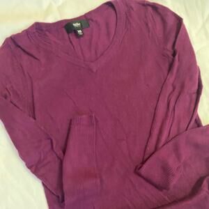 Mossimo purple v neck sweater xs